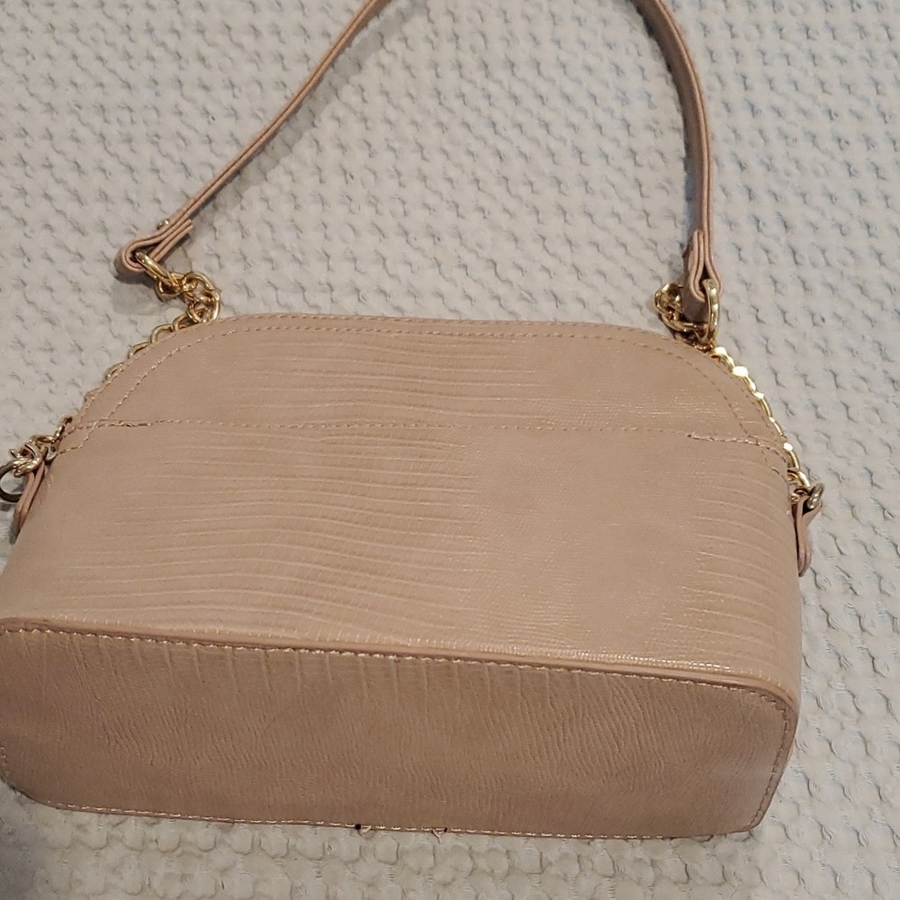 Betsey Johnson Crossbody Bag Like New! (#19) - Picture 3 of 6